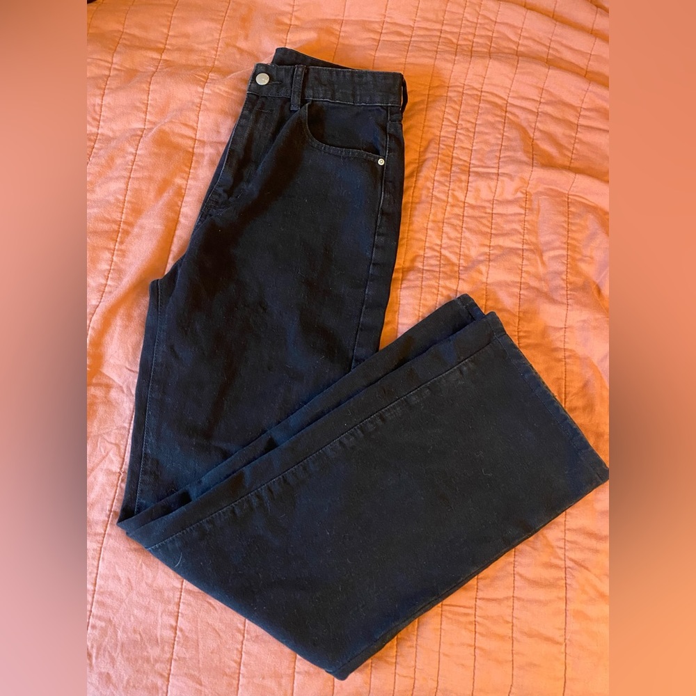 WIDE LEG BLACK JEANS